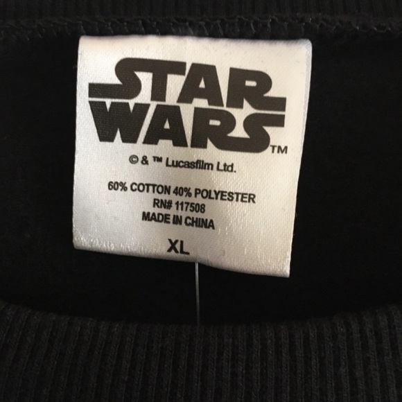 Darth Vader Holiday Sweatshirt Boys Sz. XL - Picture 4 of 6